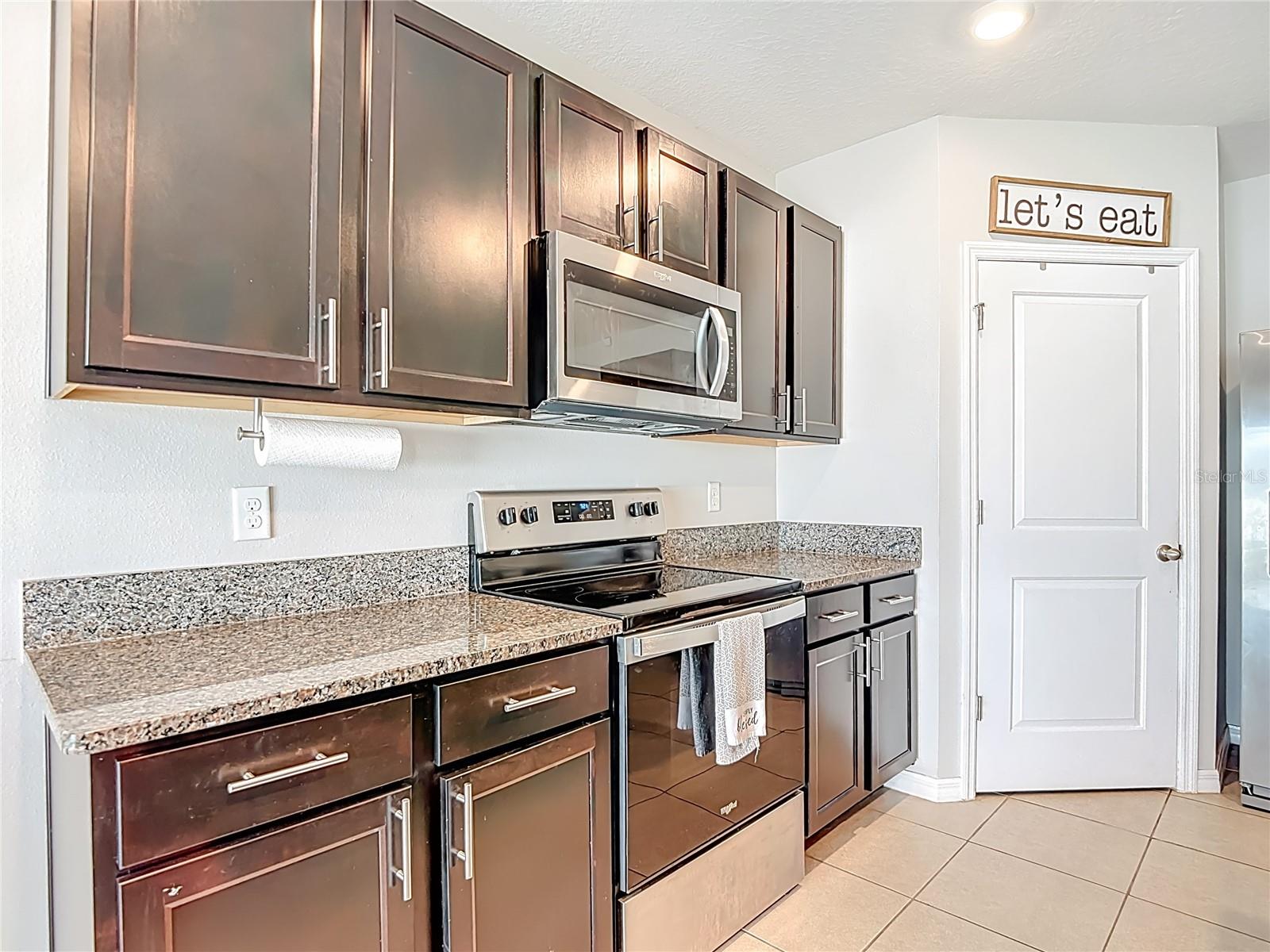 JOHNSON POINTE - Residential