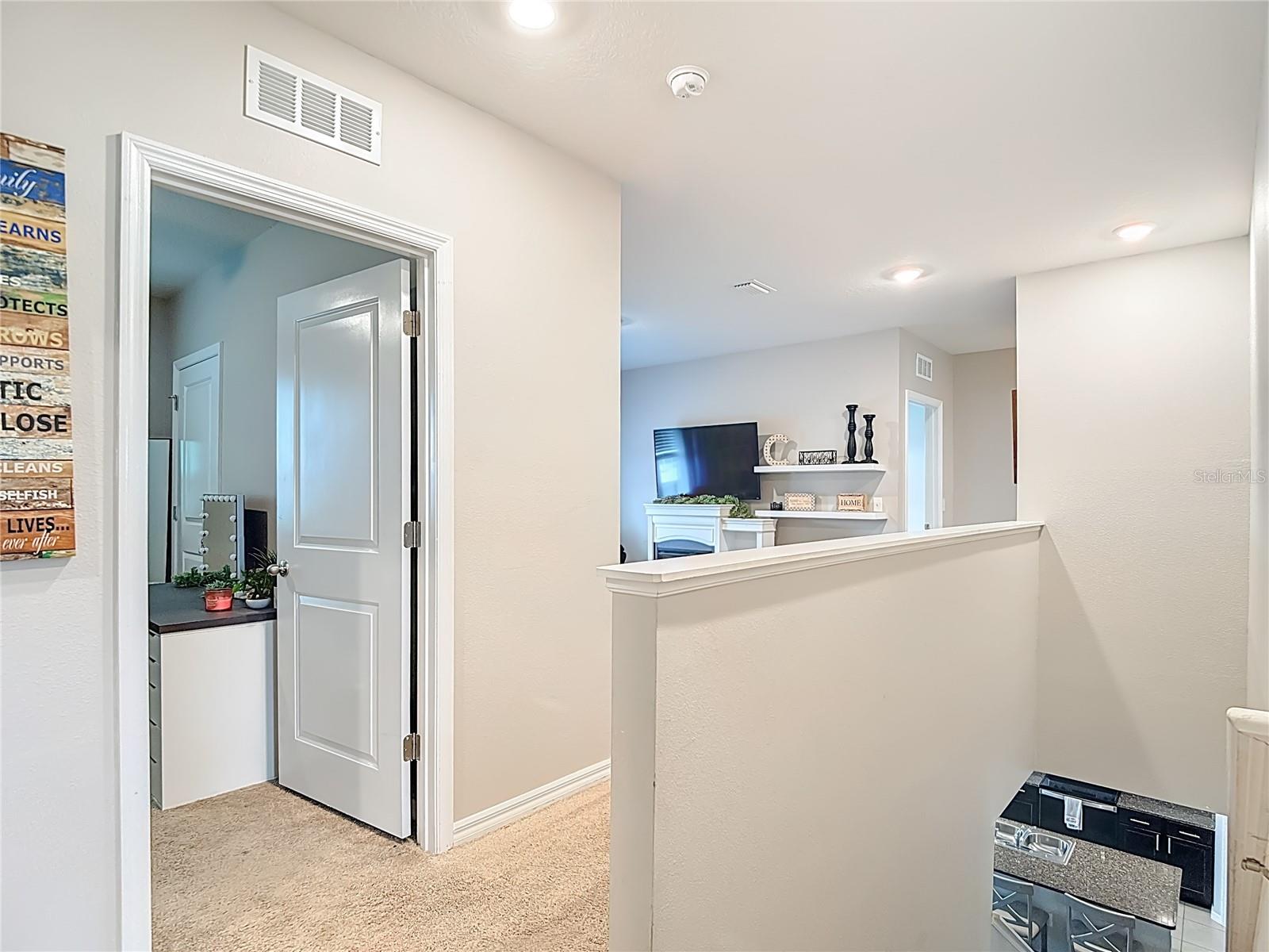 JOHNSON POINTE - Residential