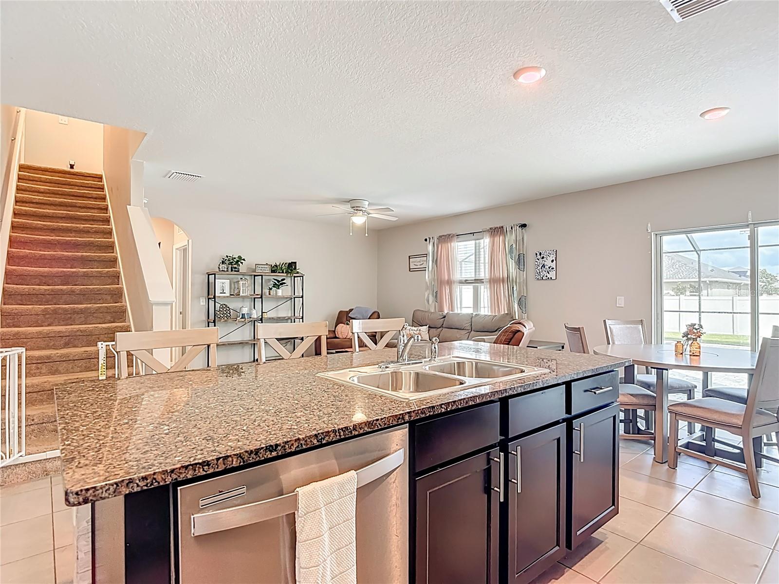 JOHNSON POINTE - Residential