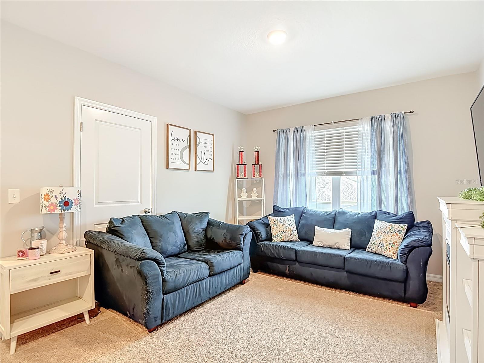 JOHNSON POINTE - Residential