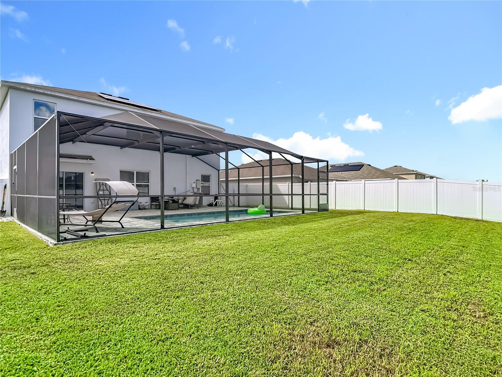 JOHNSON POINTE - Residential