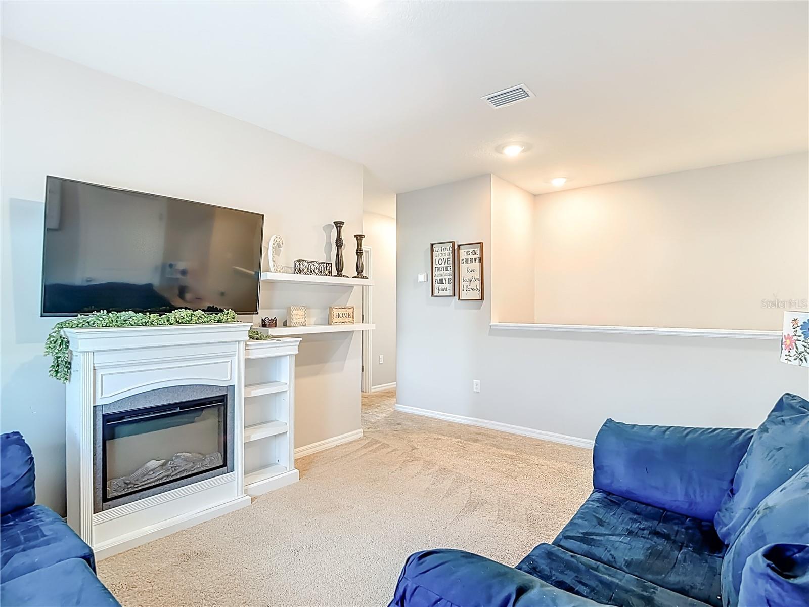 JOHNSON POINTE - Residential