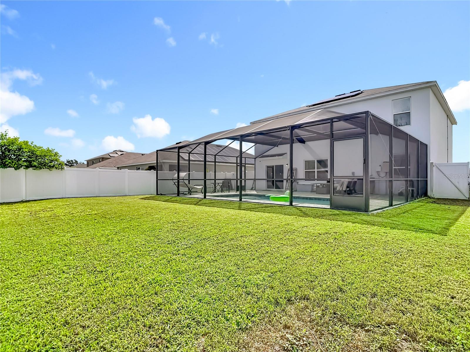 JOHNSON POINTE - Residential