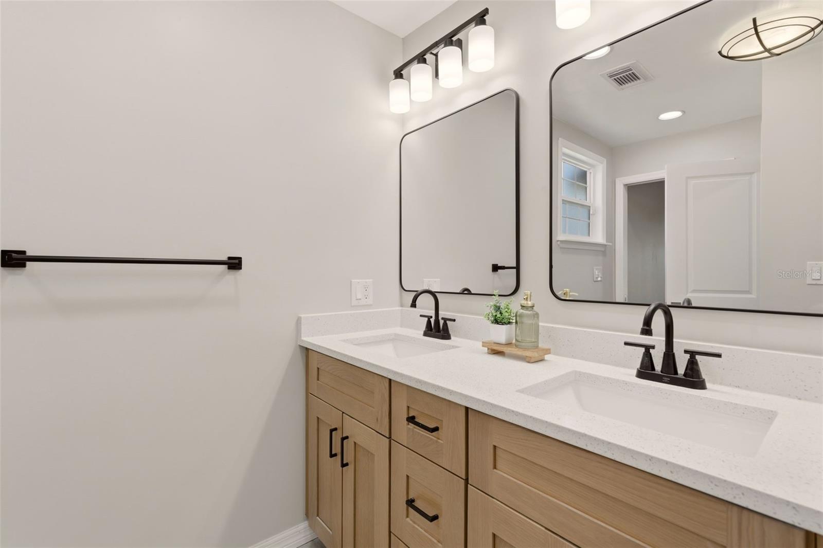 DELTONA LAKES UNIT 41 - Residential