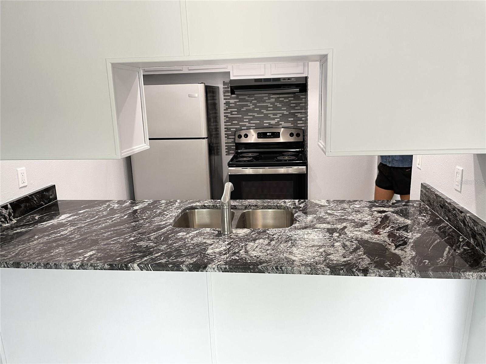 CORAL HEIGHTS SUB - Residential Lease