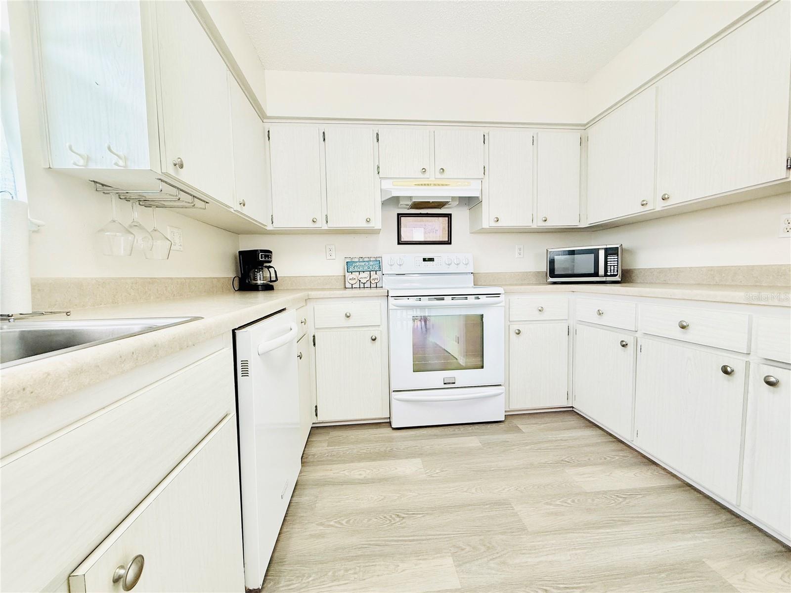 824 GARFISH AVENUE