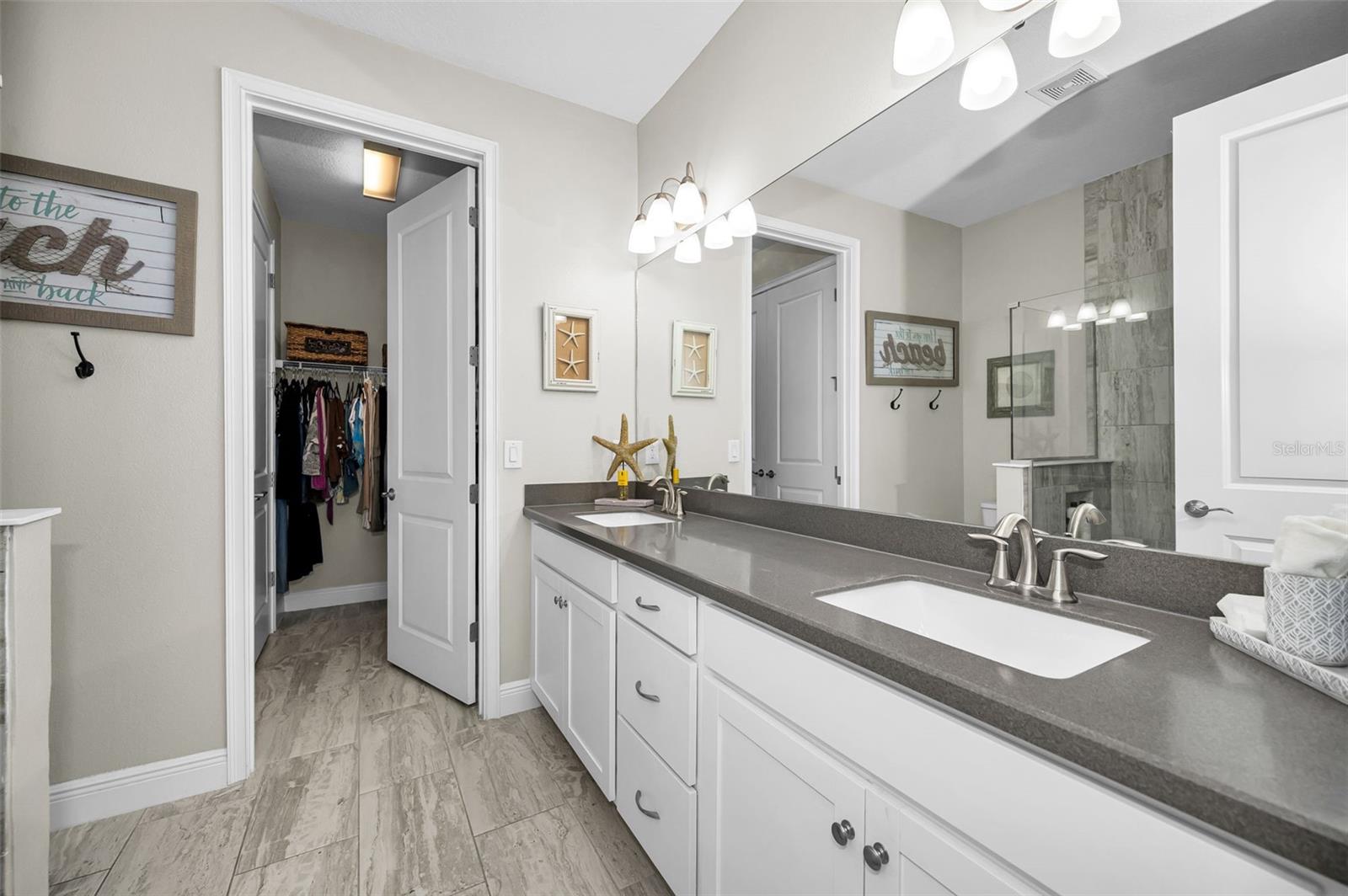 BAYSIDE TERRACE - Residential