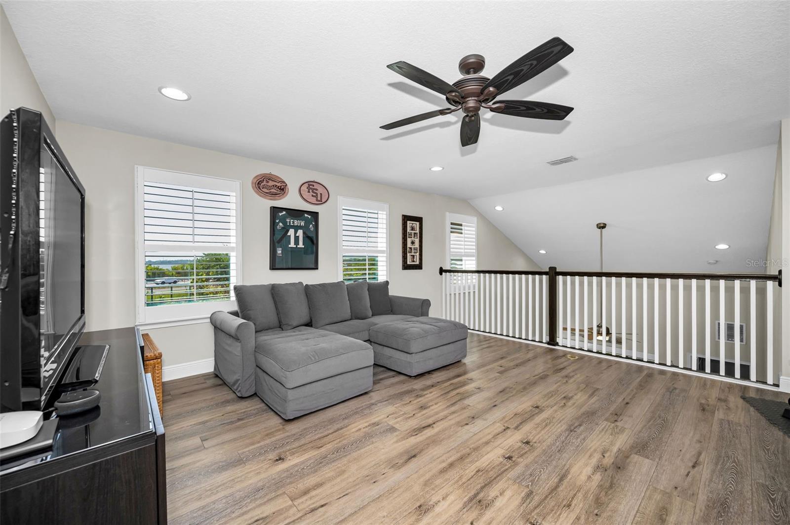 BAYSIDE TERRACE - Residential