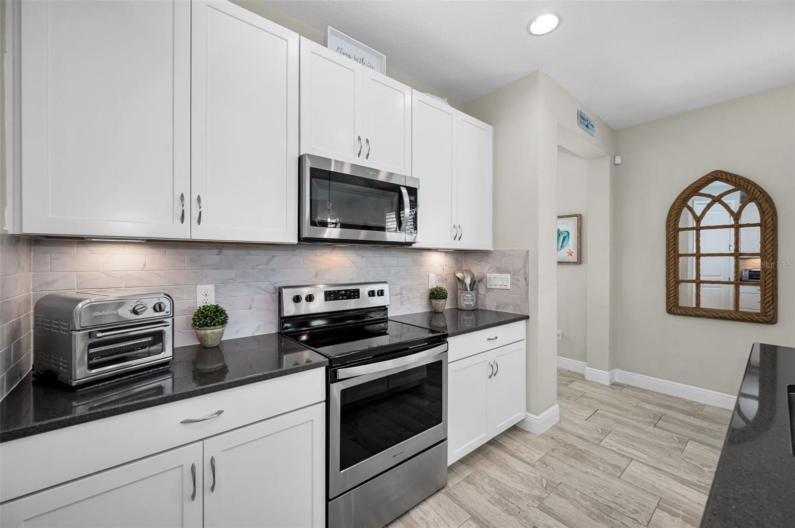 BAYSIDE TERRACE - Residential