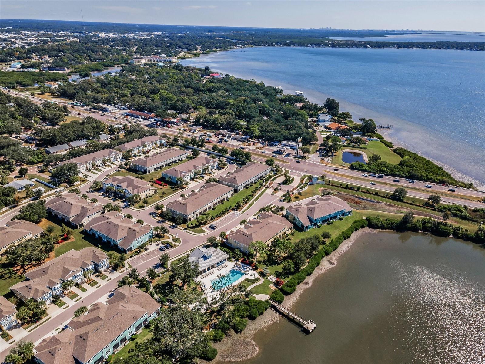 BAYSIDE TERRACE - Residential