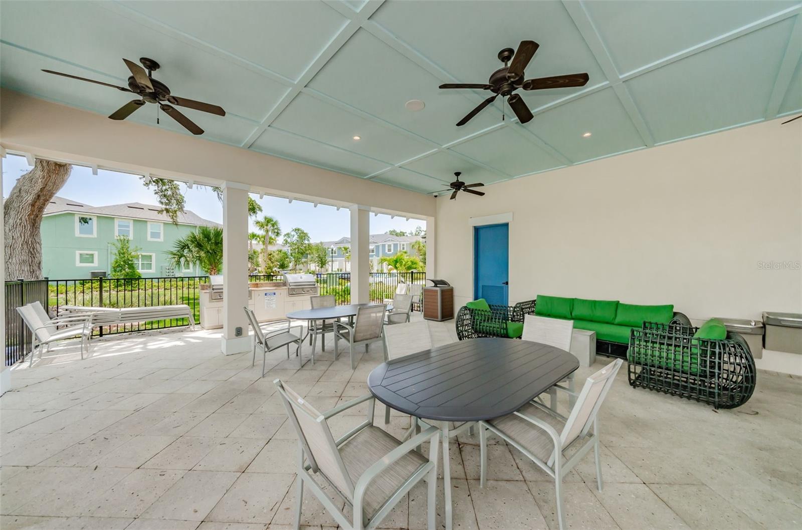 BAYSIDE TERRACE - Residential