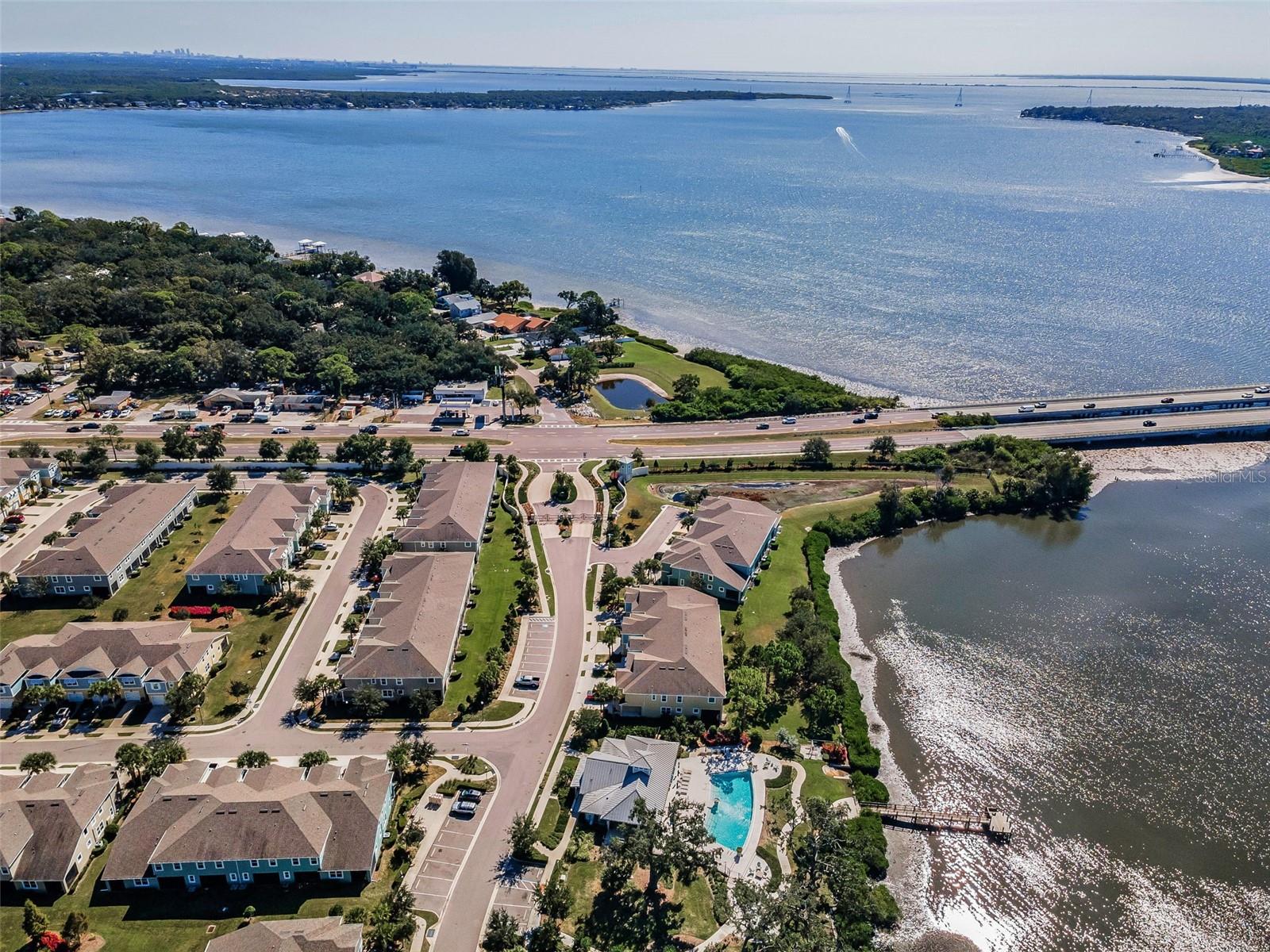 BAYSIDE TERRACE - Residential