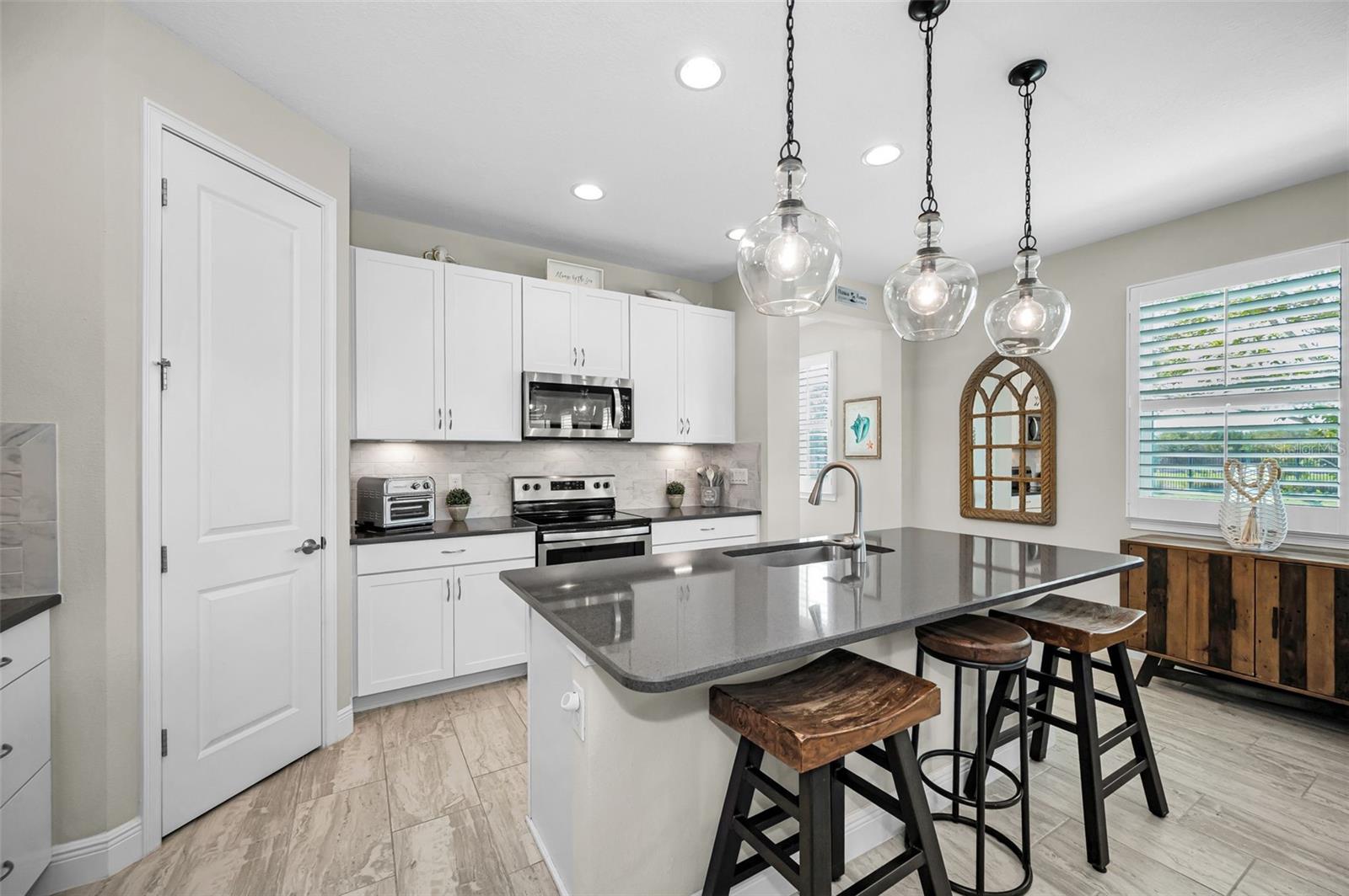 BAYSIDE TERRACE - Residential