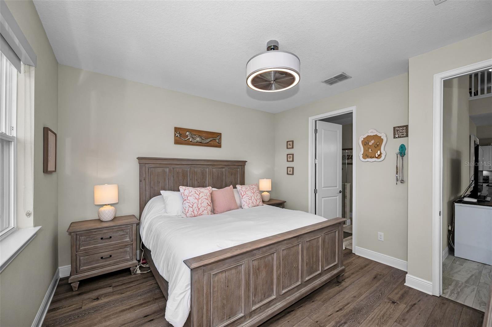 BAYSIDE TERRACE - Residential