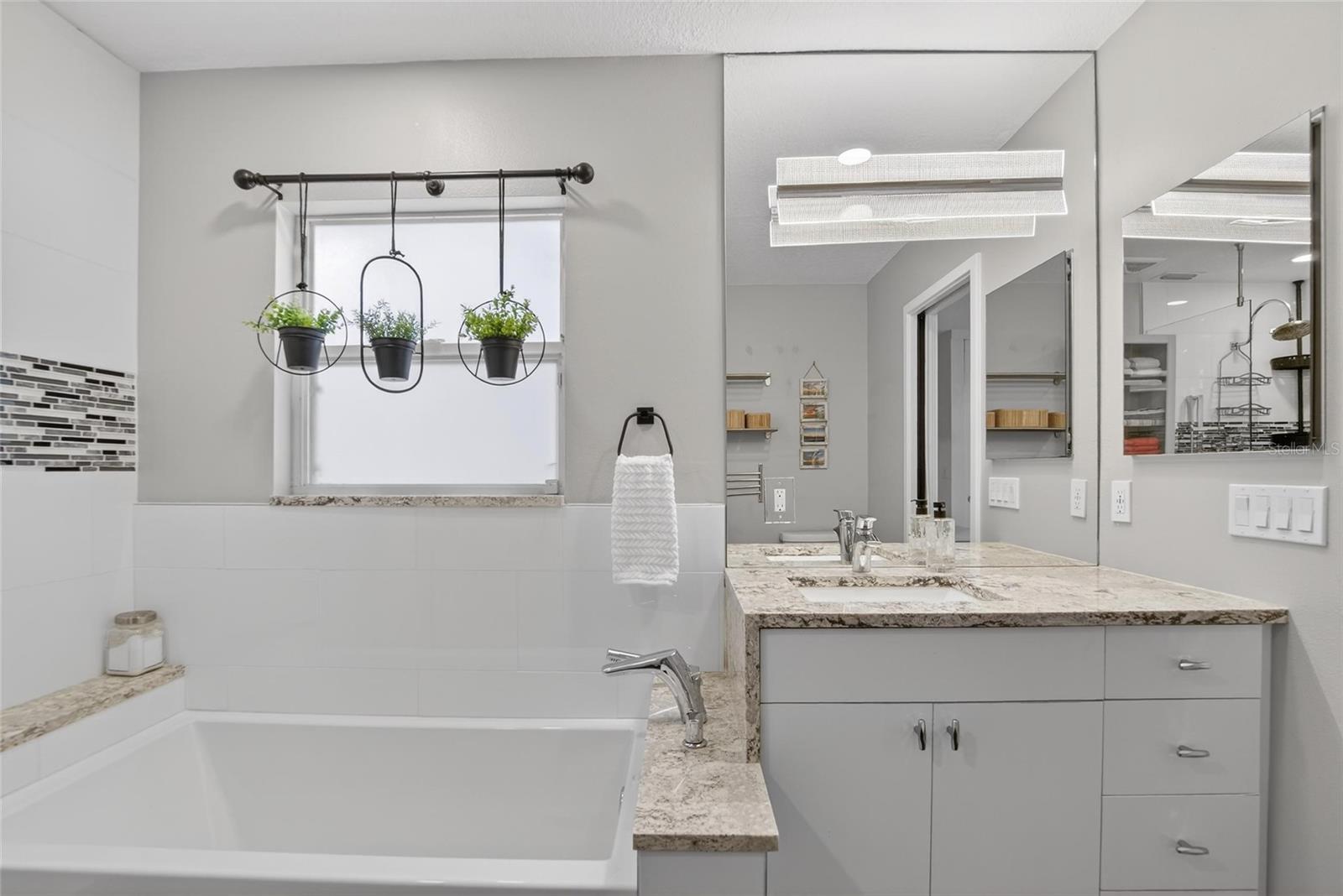 PASADENA ESTATES SEC F - Residential