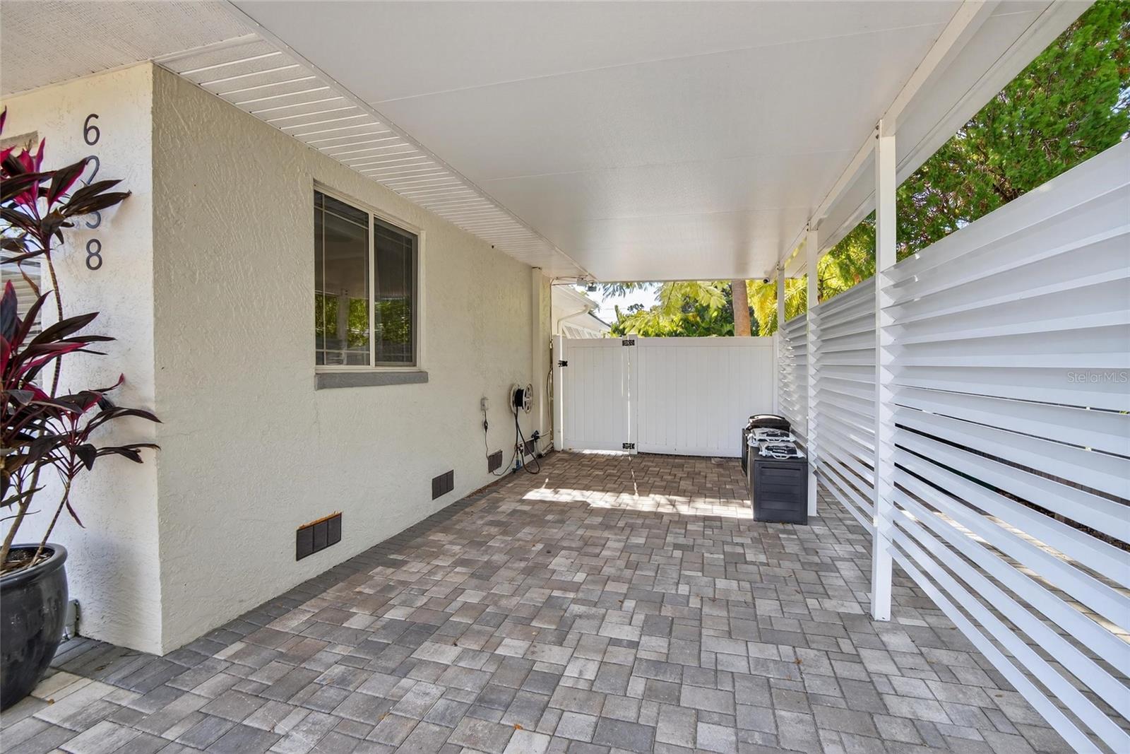 PASADENA ESTATES SEC F - Residential