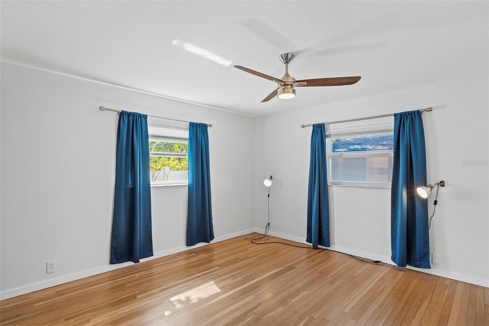 PASADENA ESTATES SEC F - Residential