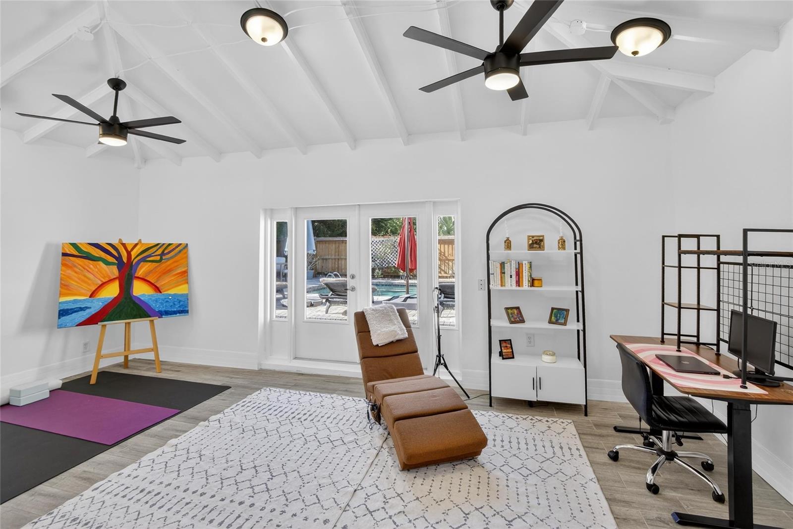 PASADENA ESTATES SEC F - Residential