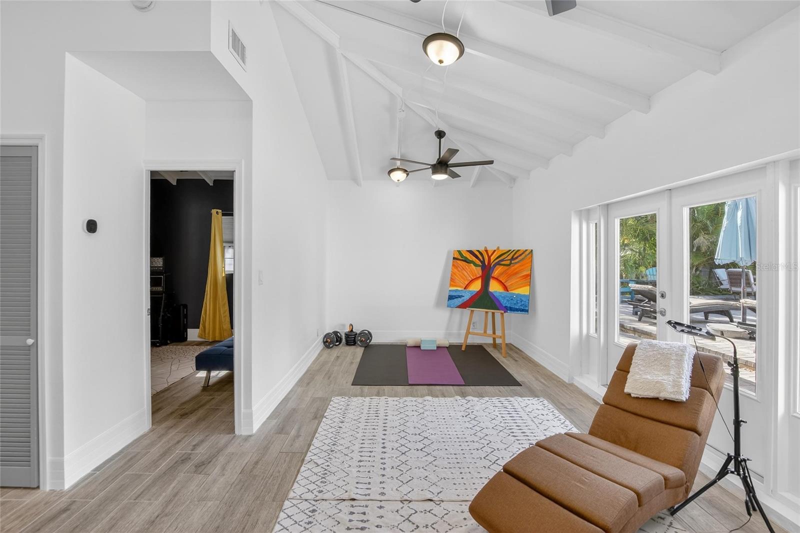 PASADENA ESTATES SEC F - Residential