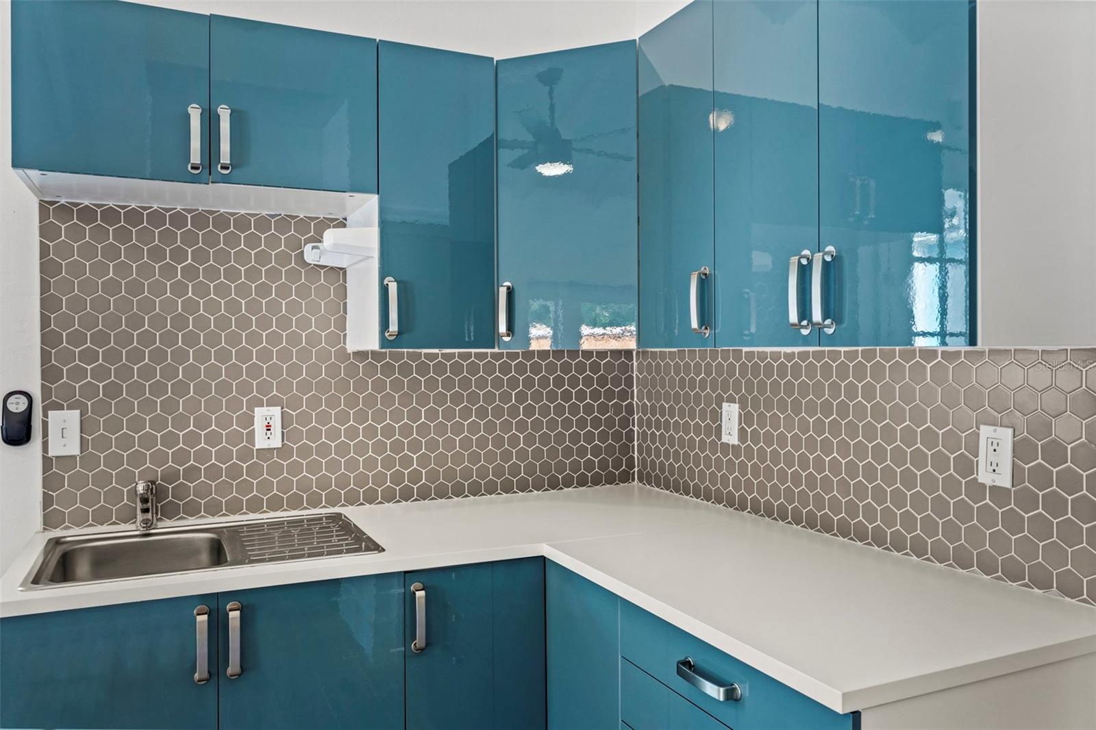 PASADENA ESTATES SEC F - Residential