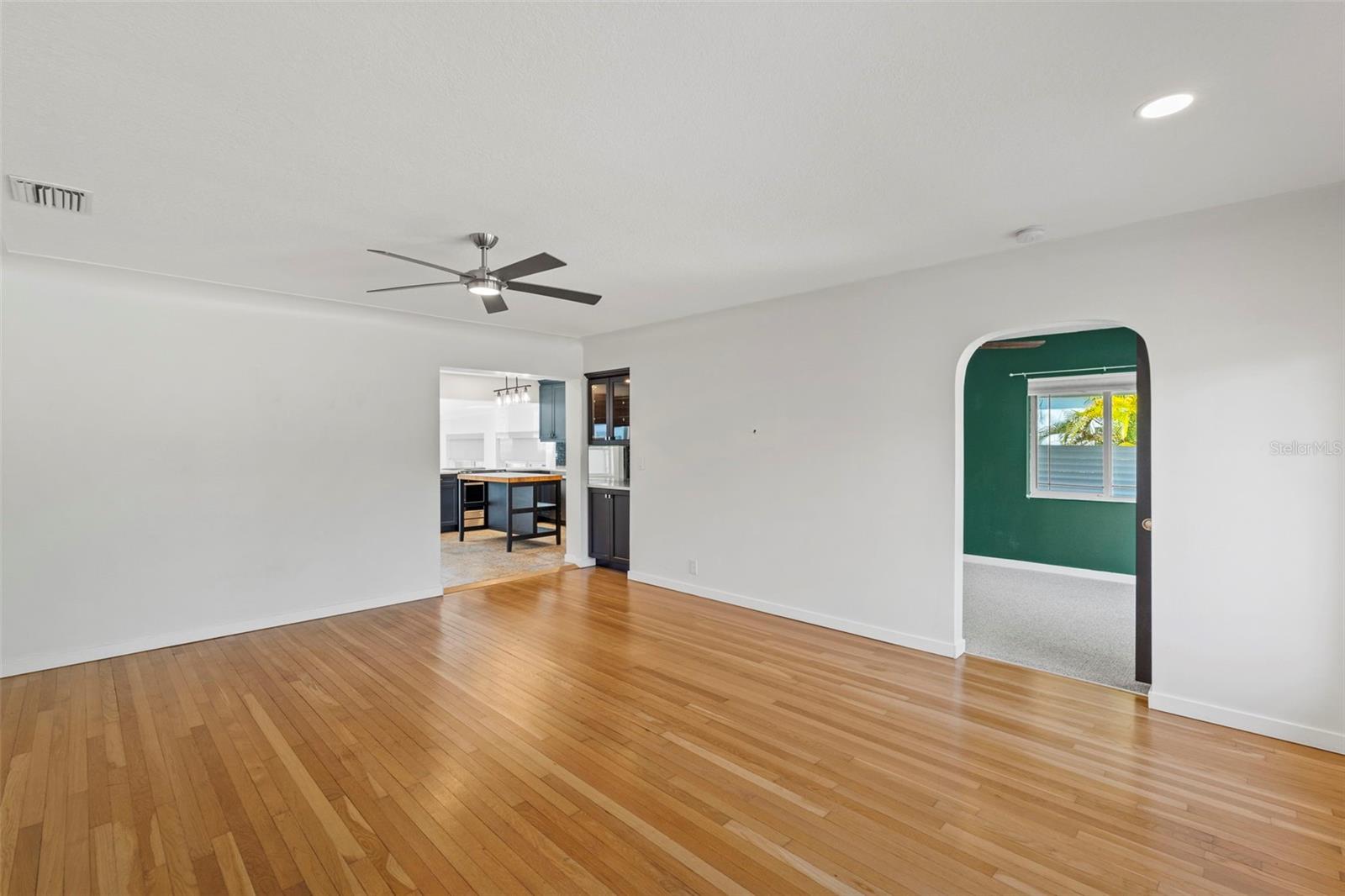 PASADENA ESTATES SEC F - Residential