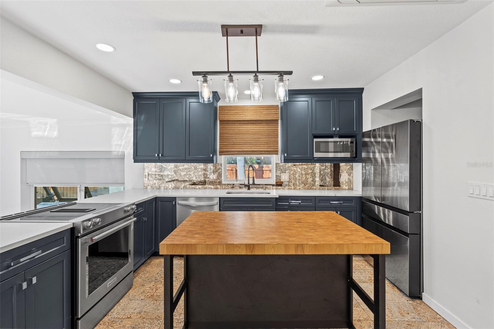 PASADENA ESTATES SEC F - Residential