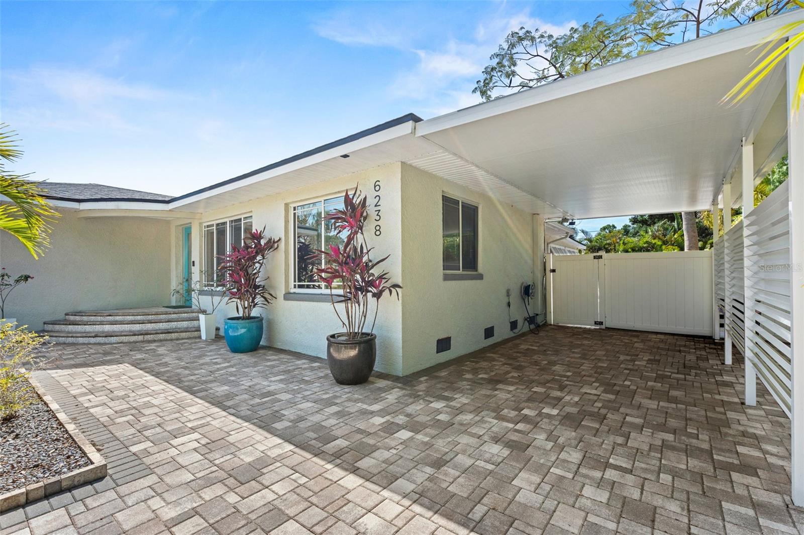 PASADENA ESTATES SEC F - Residential