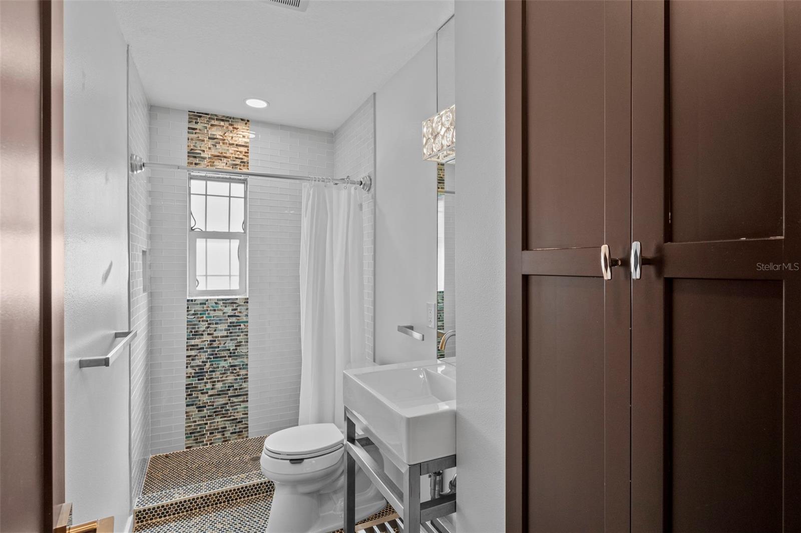 PASADENA ESTATES SEC F - Residential