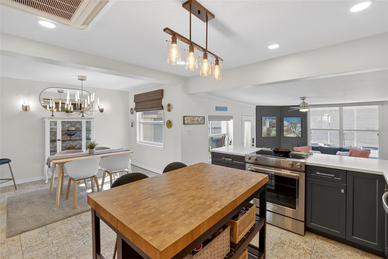 PASADENA ESTATES SEC F - Residential