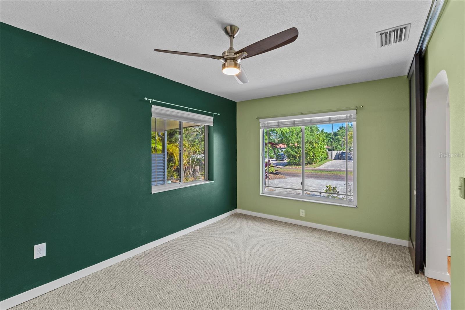 PASADENA ESTATES SEC F - Residential