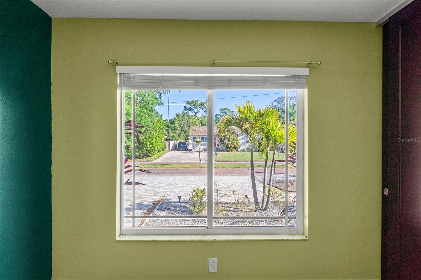 PASADENA ESTATES SEC F - Residential