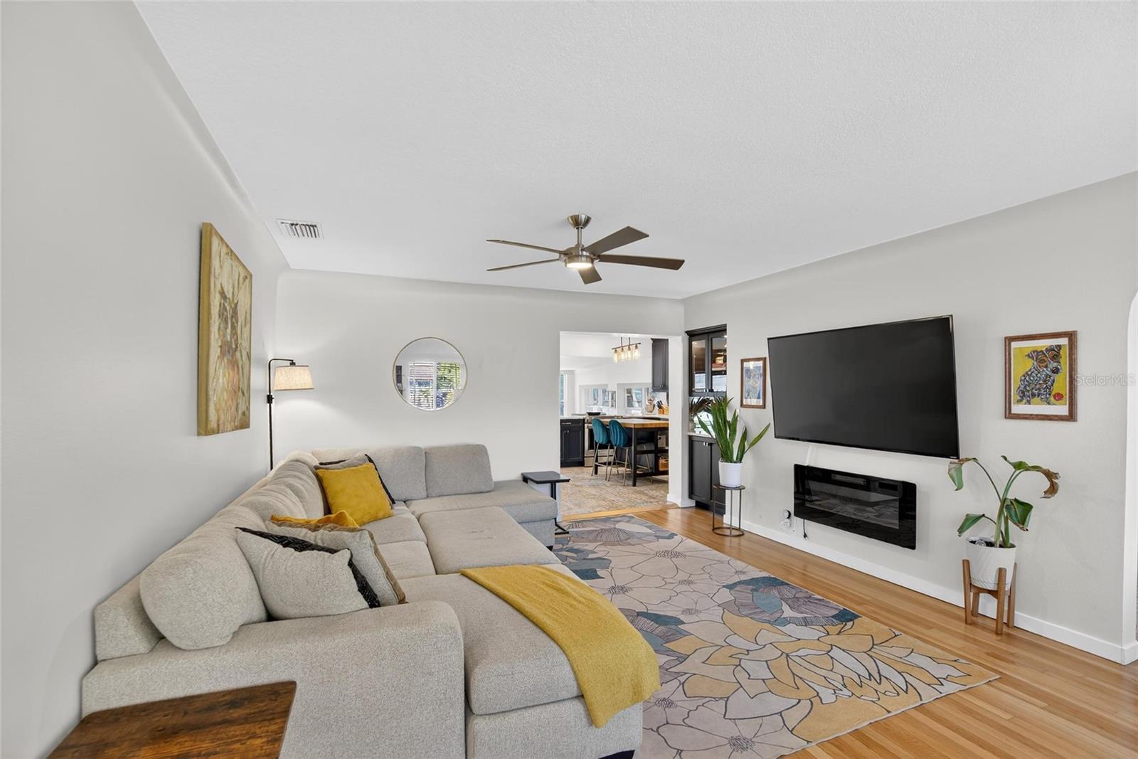 PASADENA ESTATES SEC F - Residential