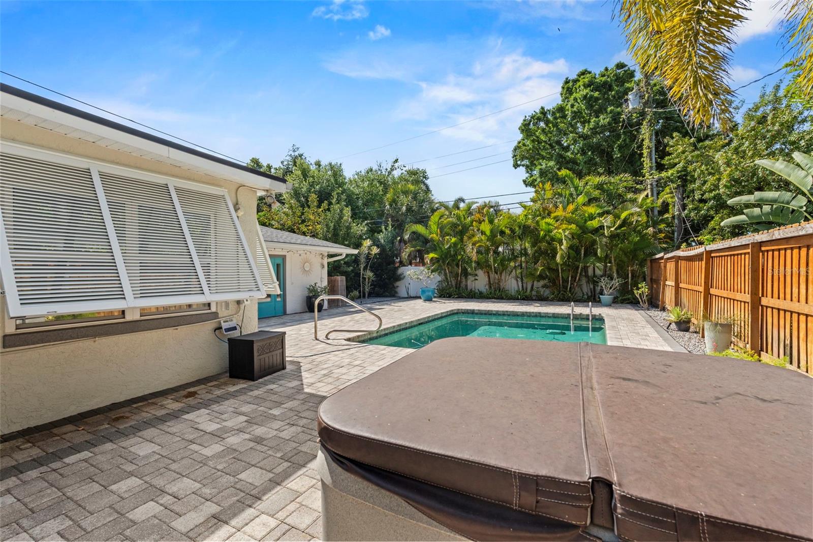 PASADENA ESTATES SEC F - Residential