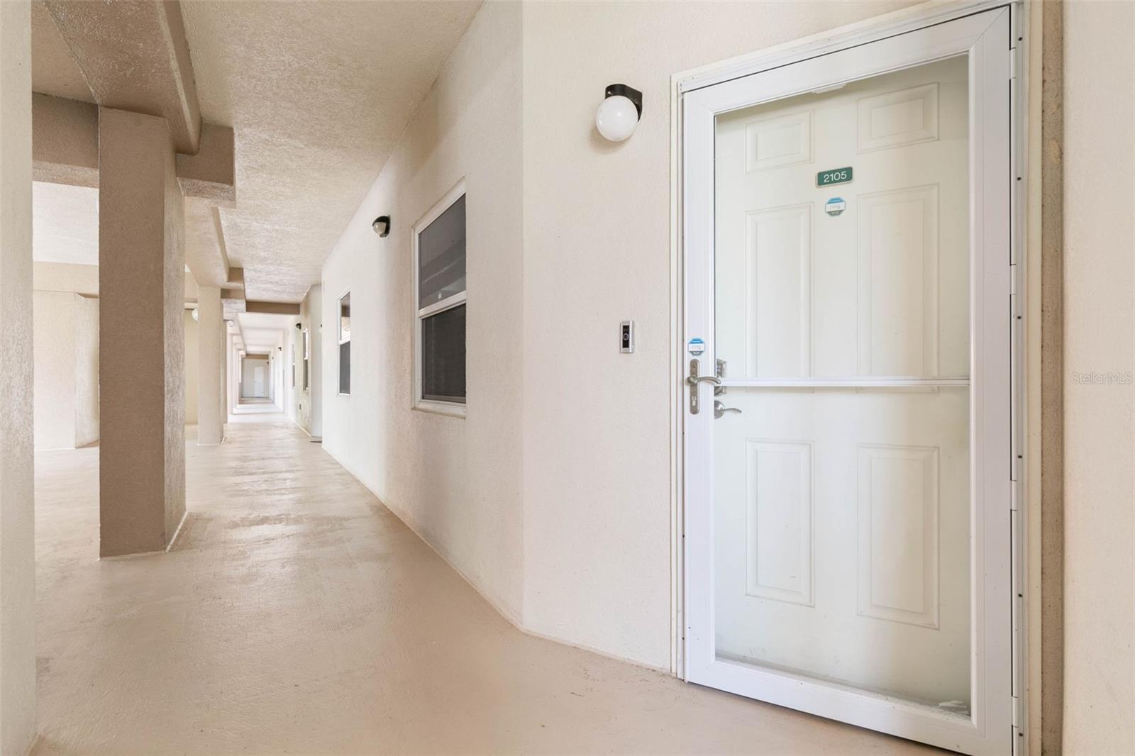 SURF CLUB - Residential Lease