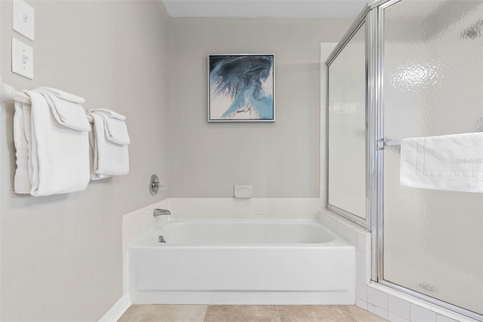 SURF CLUB - Residential Lease