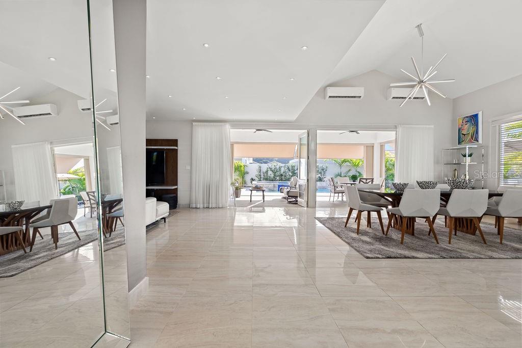 SABANERA DE DORADO - Residential