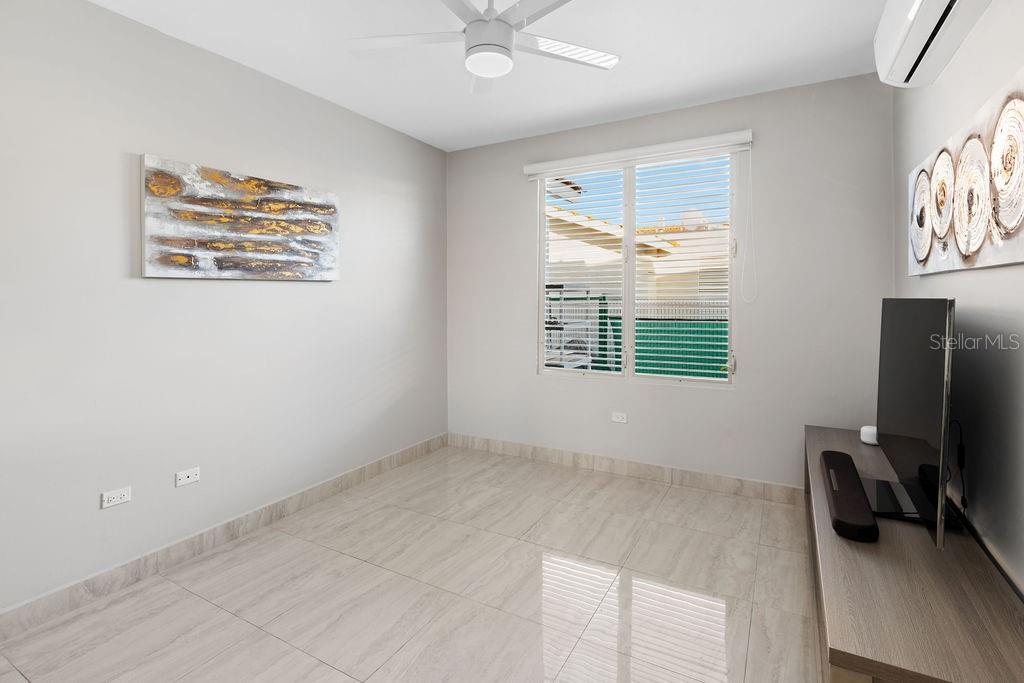 SABANERA DE DORADO - Residential