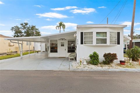 Photo of 4019 Oakwood, Bradenton, FL 34208 (MLS # A4674041)