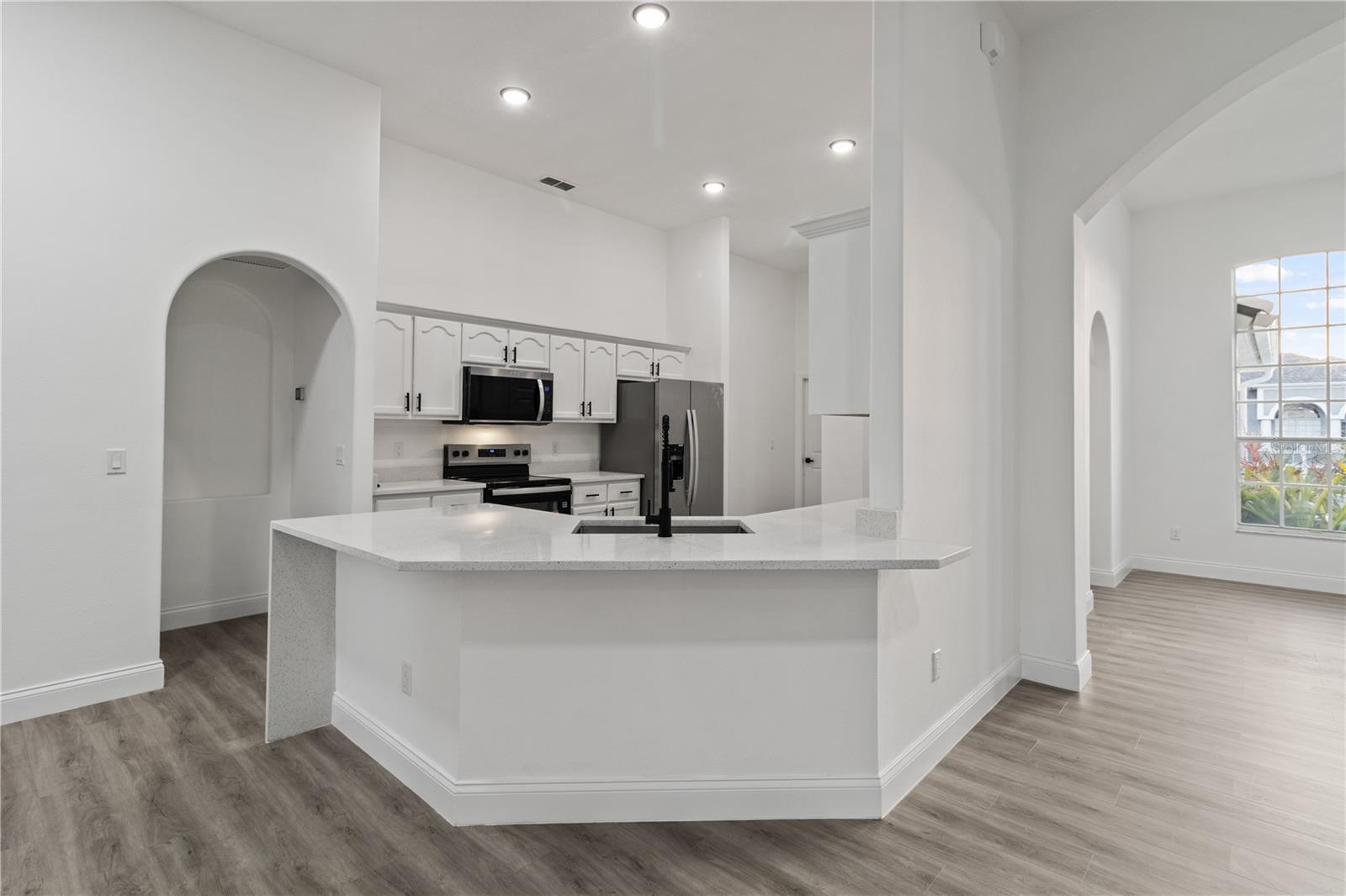 INDIAN LAKES - Residential