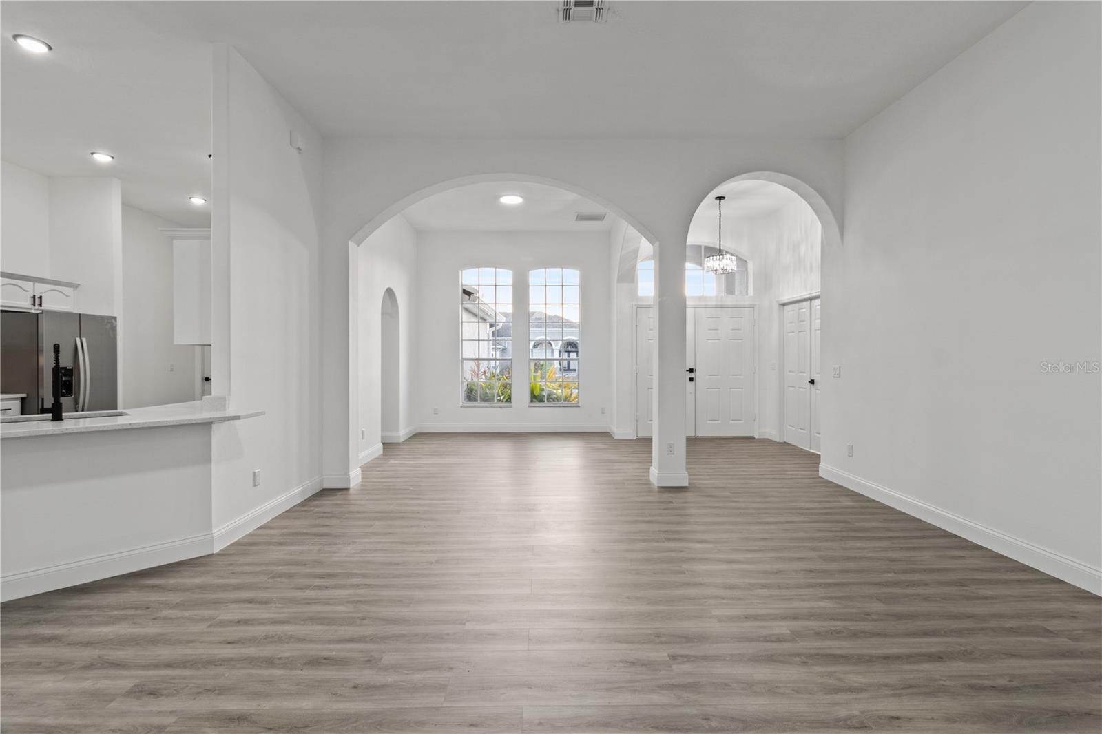 INDIAN LAKES - Residential