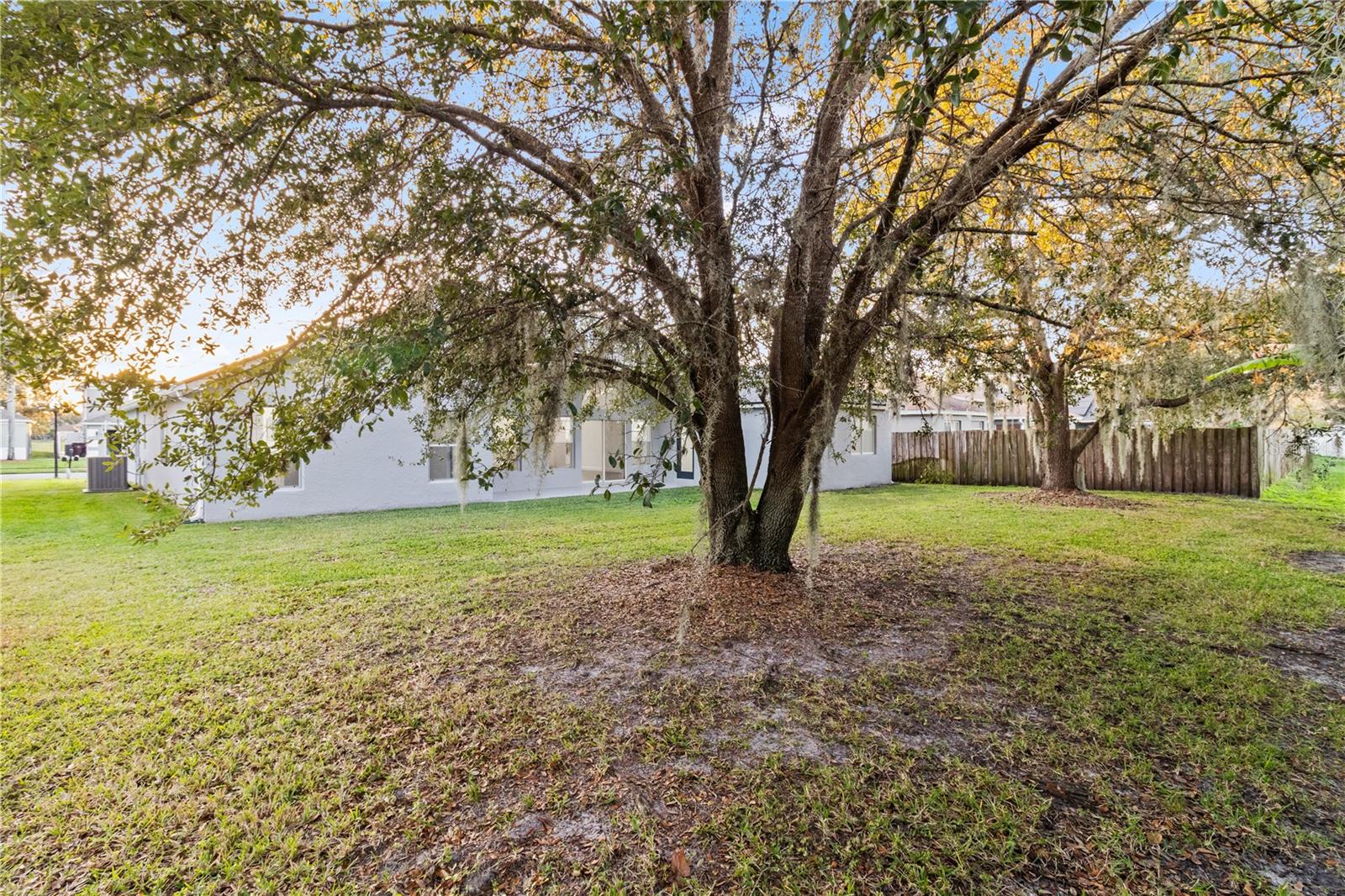 INDIAN LAKES - Residential