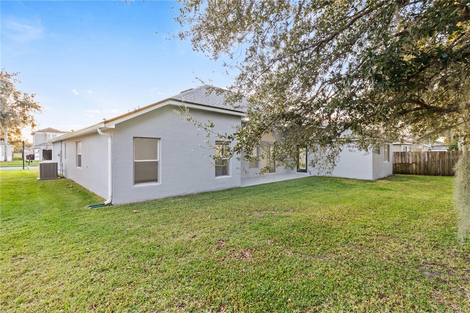 INDIAN LAKES - Residential