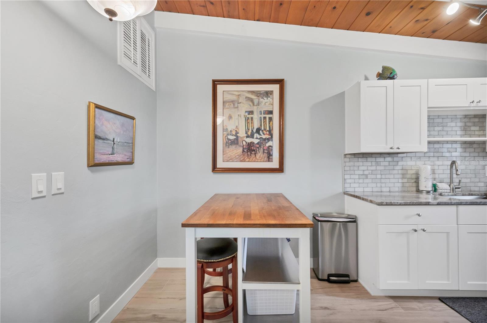 CASA MAR - Residential Lease