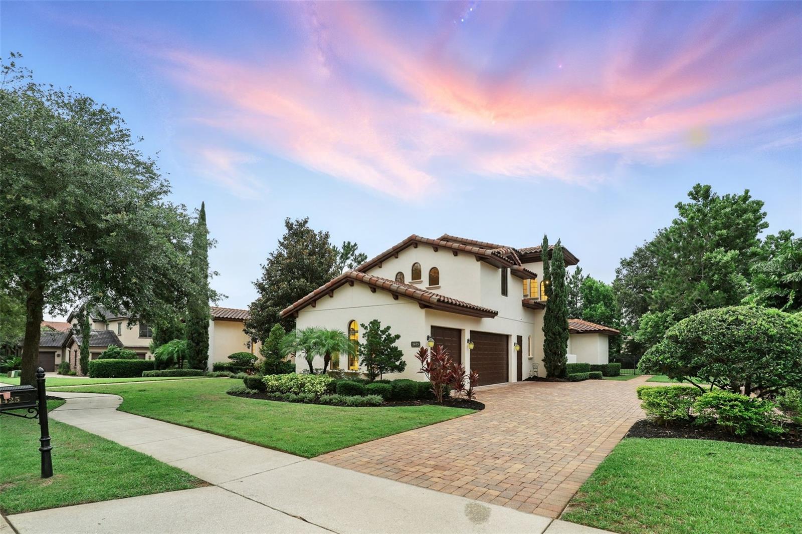 1425 DUNBROOKE LOOP