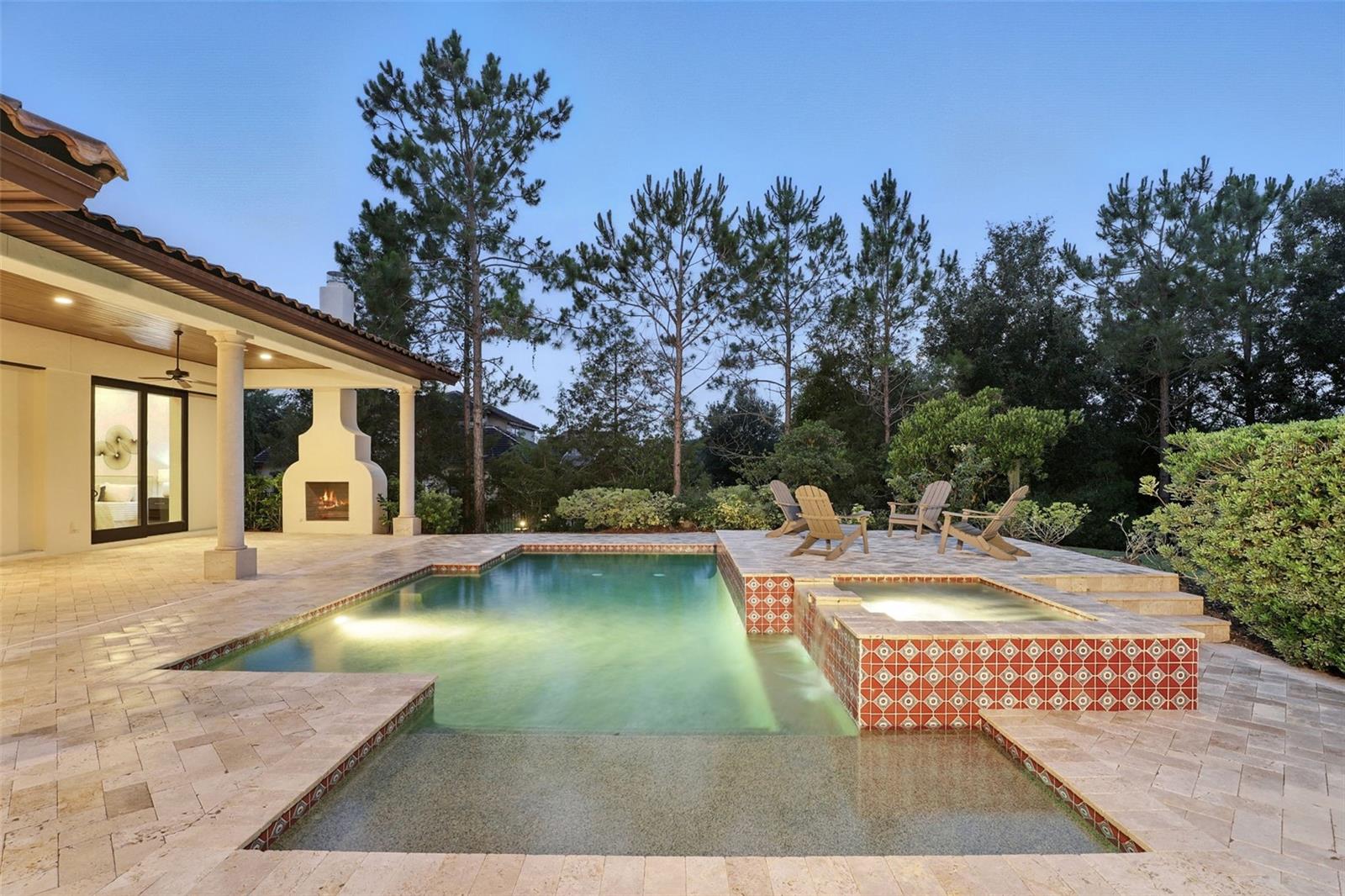 1425 DUNBROOKE LOOP