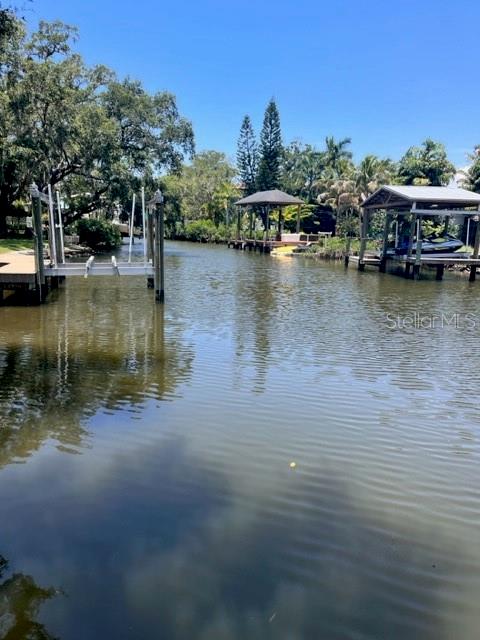 — beds bed, — baths bath property at 2640 S Dundee Street, Tampa, FL 33629