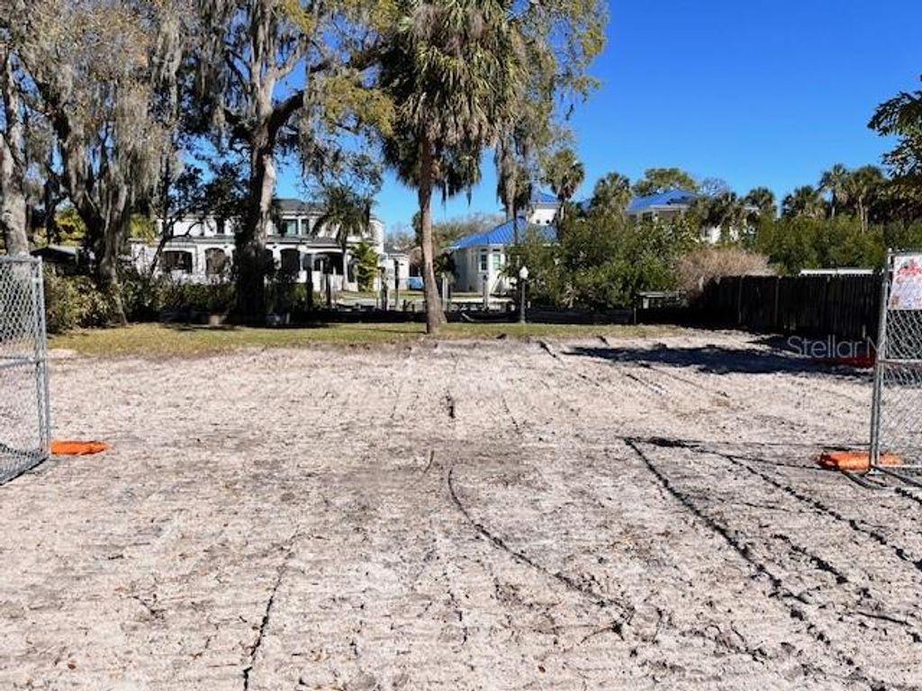 Photo of 2640 S Dundee Street, Tampa, FL 33629 (MLS # TB8483856)