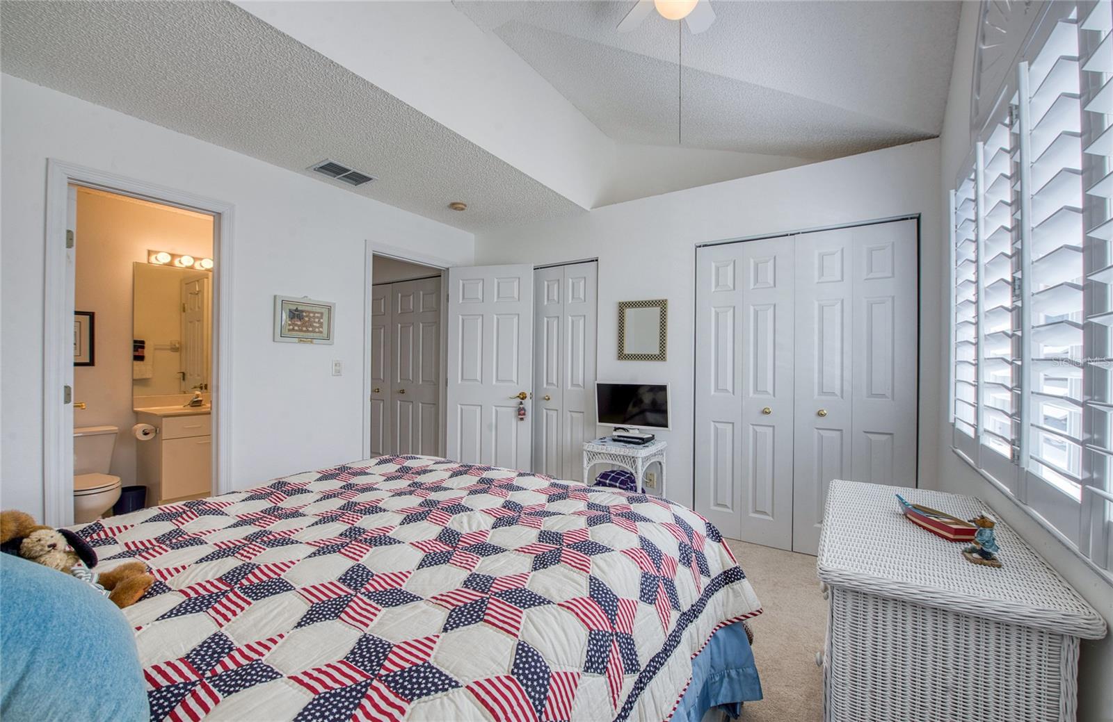 PALMS OF TIERRA - Residential