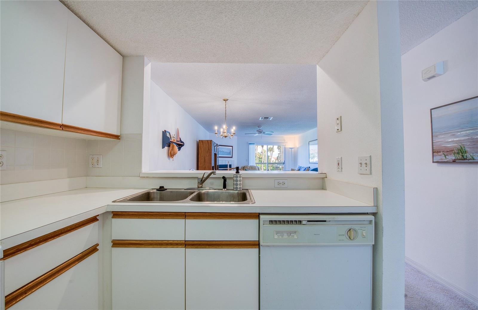 PALMS OF TIERRA - Residential