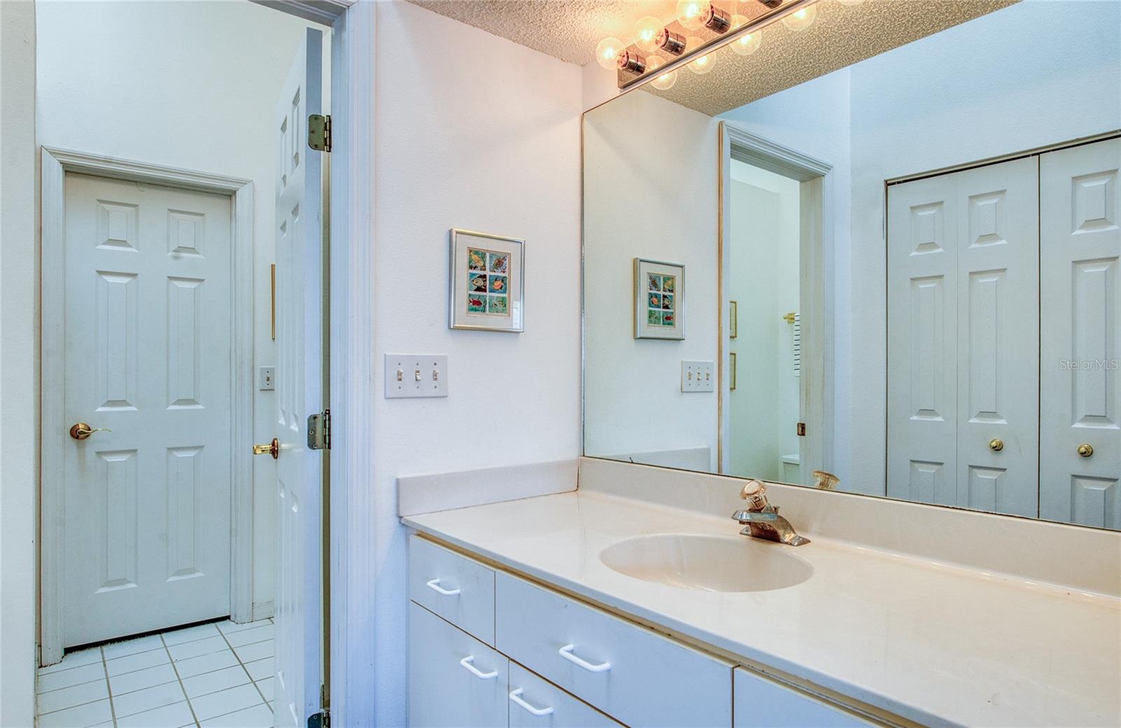 PALMS OF TIERRA - Residential